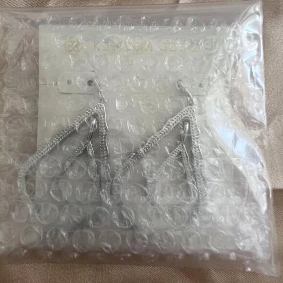 Kendra Scott Stud Earrings - Picture 5 of 6